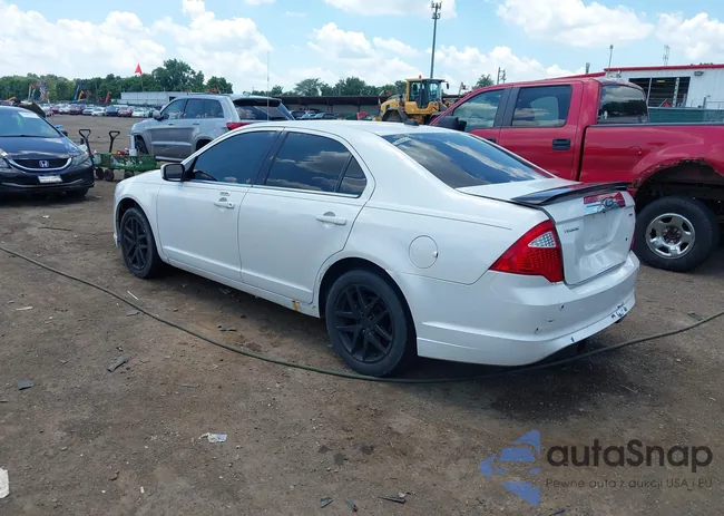 3FAHP0JA3AR371537: 42656575