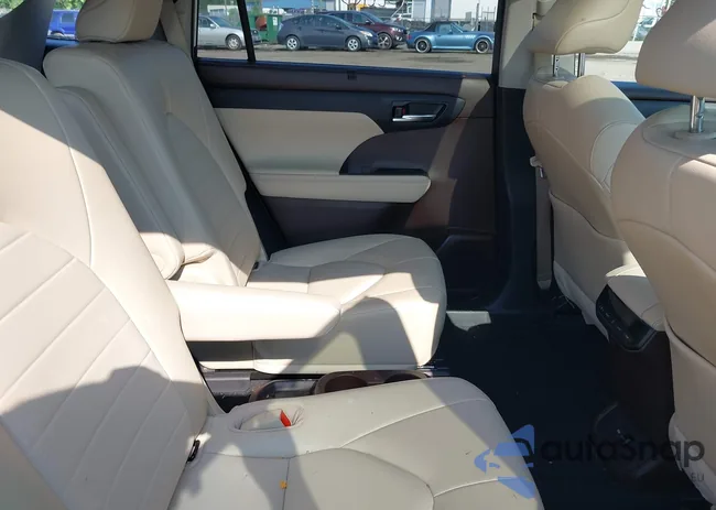 5TDHZRBH6NS172134: 42656687