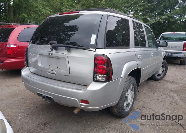 1GNDT13S882150196: 42656752