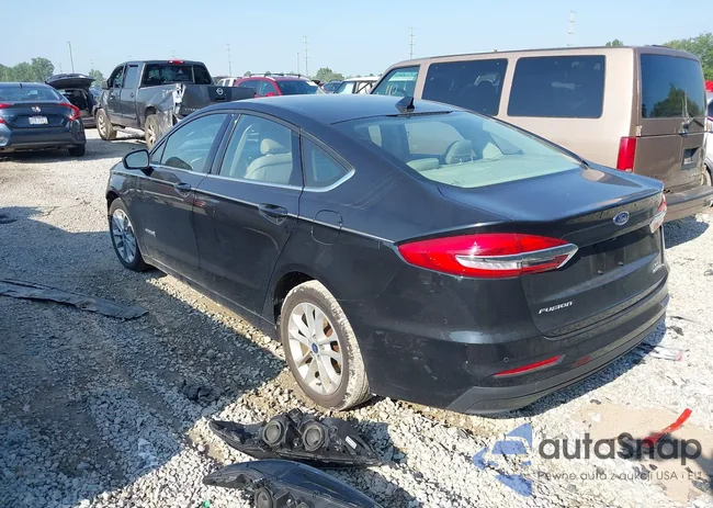 3FA6P0LU2KR168705: 42656764