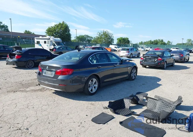 WBAXH5C53DDW12653: 42656771