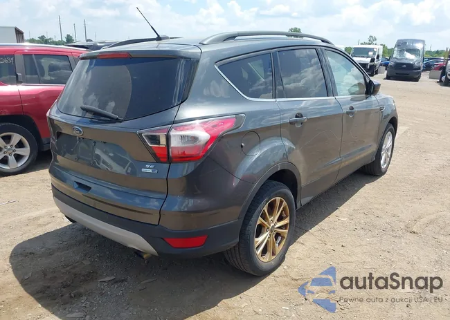 1FMCU9GD9HUB41776: 42656884