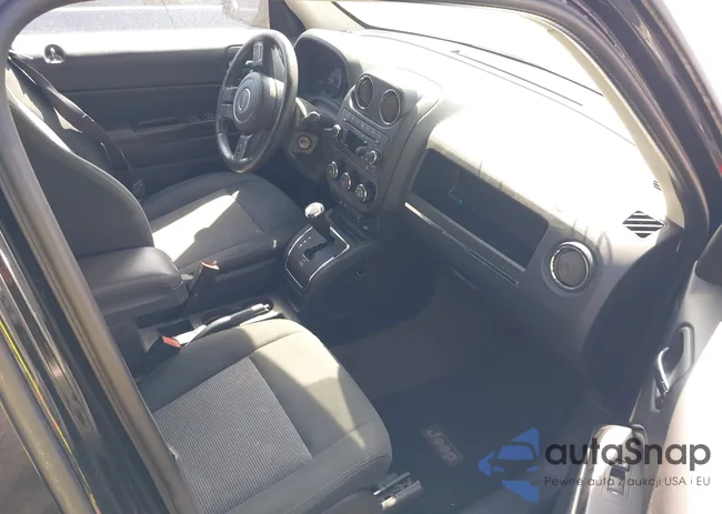 1C4NJPFB9ED549989: 42656294