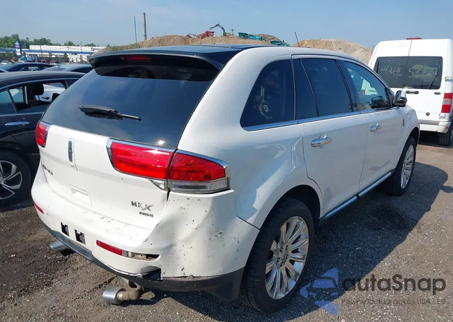 2LMDJ8JK4FBL26856: 42657325