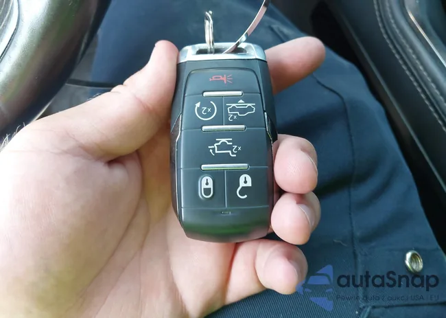 1C6SRFHT7MN557178: 42657356