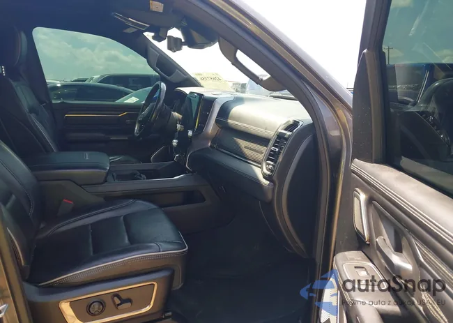 1C6SRFHT7MN557178: 42657356