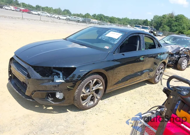 WAUHUDGYXNA095059: 42657369