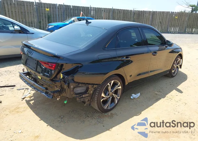 WAUHUDGYXNA095059: 42657369