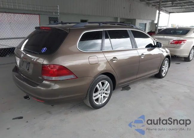 3VWPL7AJ2CM685543: 42657391