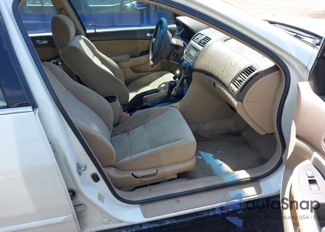 1HGCM56485A194000: 42657508