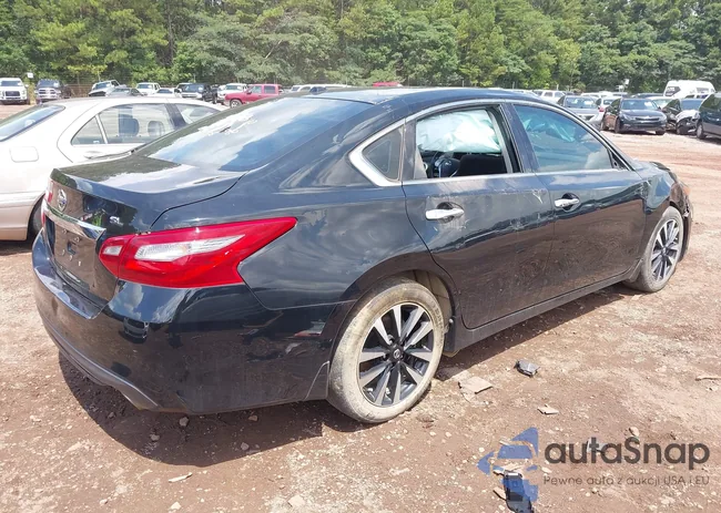 1N4AL3AP0JC213450: 42657519