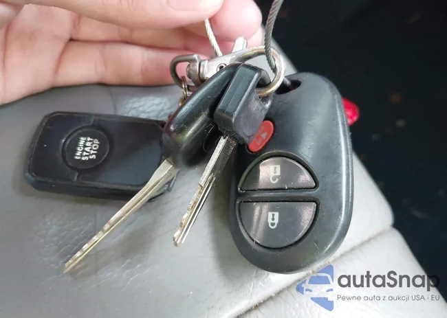 5TFHW5F15EX363794: 42657586