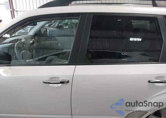 JF2SHBDC5BH744619: 42657606