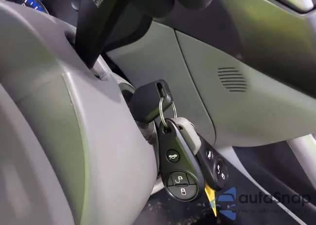 JF2SHBDC5BH744619: 42657606