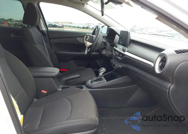 3KPF24AD4LE160326: 42657700