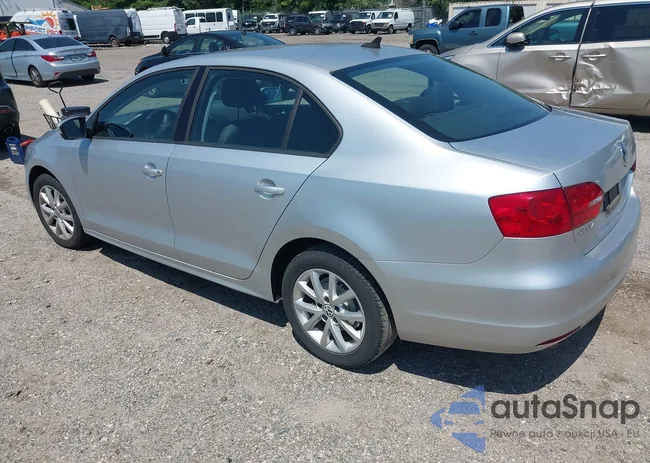 3VWDZ7AJXBM319068: 42657807