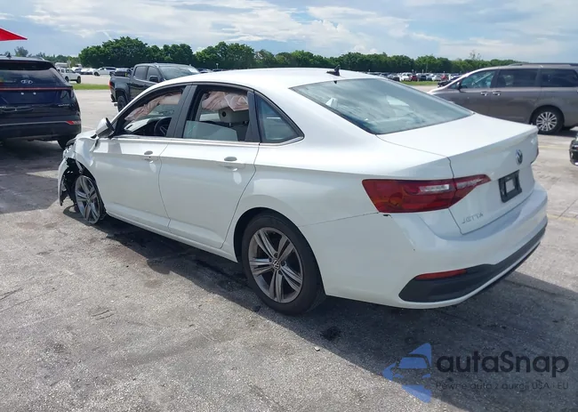 3VWEM7BU8RM007188: 42657015