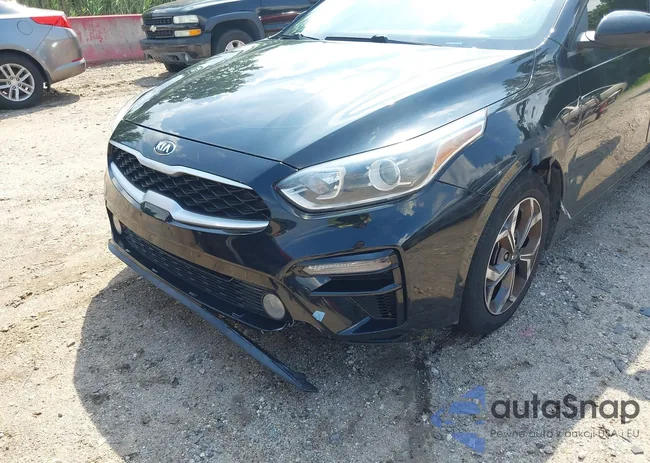 3KPF24AD9KE131628: 42657093