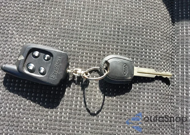 KNDJE723677407778: 42657204