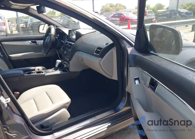 WDDGF54X78F020780: 42657230