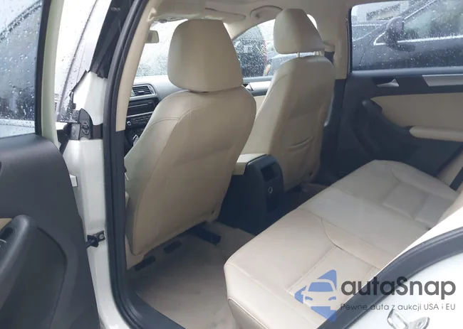 3VWD17AJ2FM309891: 42657281