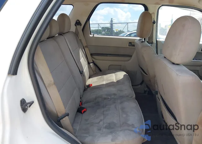 1FMCU9D74CKB33927: 42657298