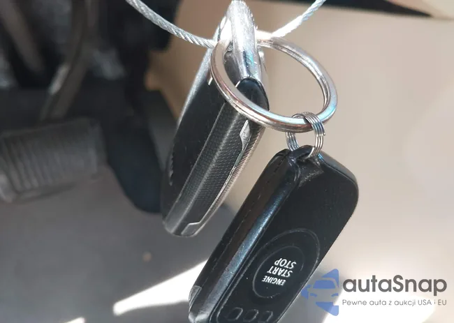 KNDMC5C14G6138433: 42658417