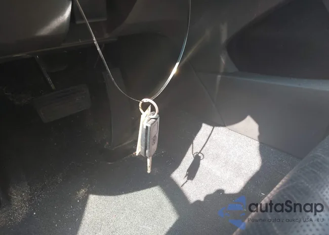 JH4CU2F61BC015258: 42657924