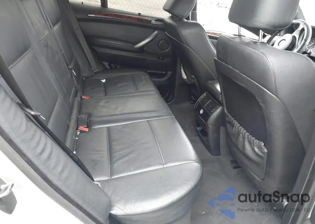 5UXFA13526LY44910: 42657987