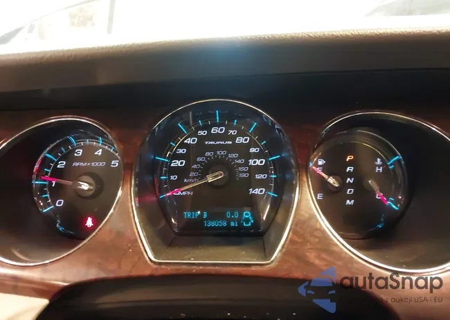 1FAHP2HW8AG152206: 42658001