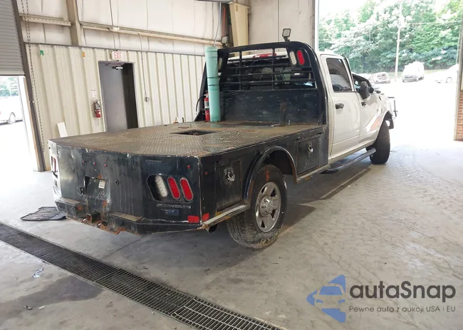 3C6UR5HL2HG758083: 42658124