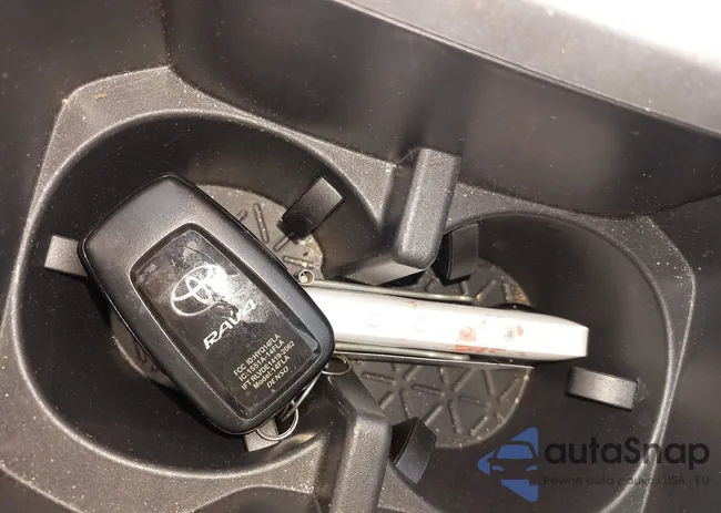 2T3UWRFV1RW233935: 42659480