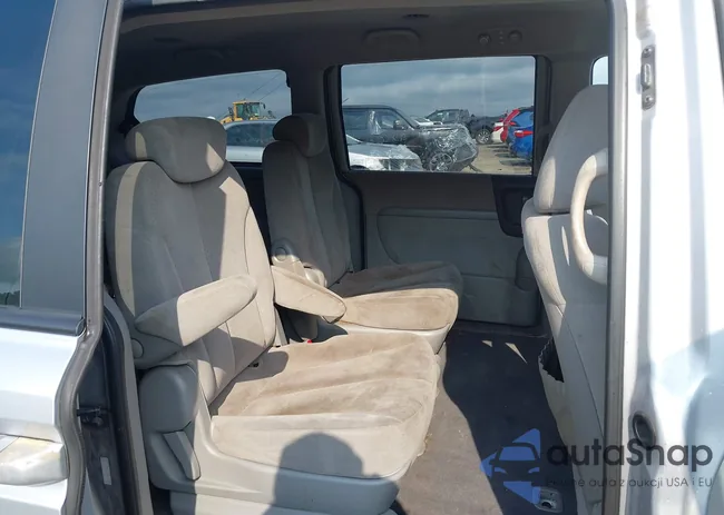 KNDMC233786046752: 42659873