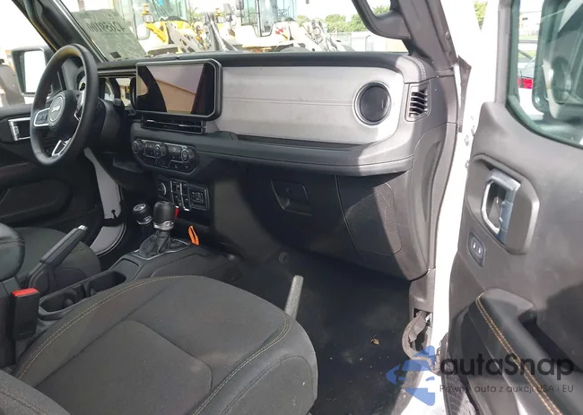 1C4RJXP68RW232069: 42659100