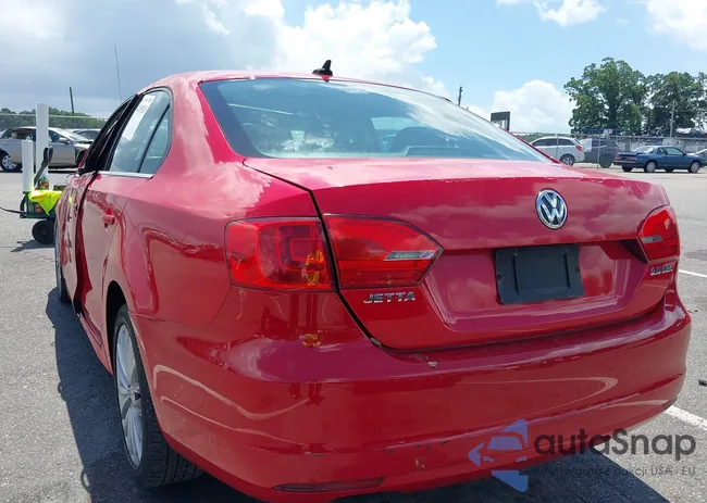 3VWLP7AJ6CM428596: 42659210