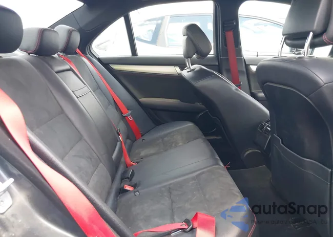 WDDGF4HB9DR261323: 42660426