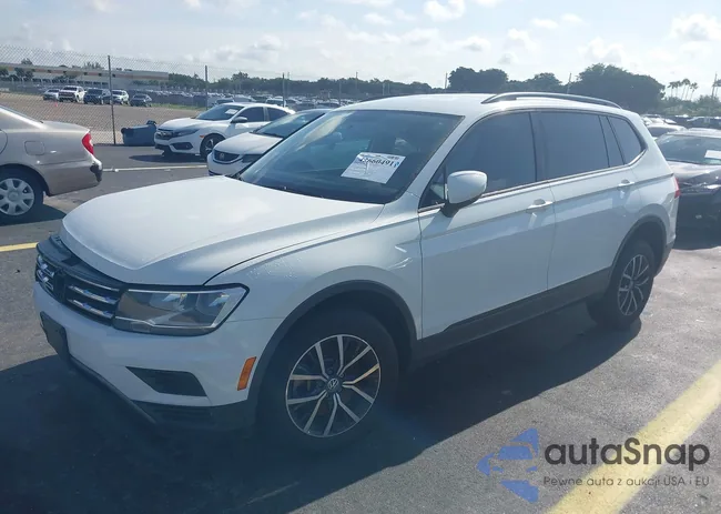 3VV1B7AX0LM128583: 42660491