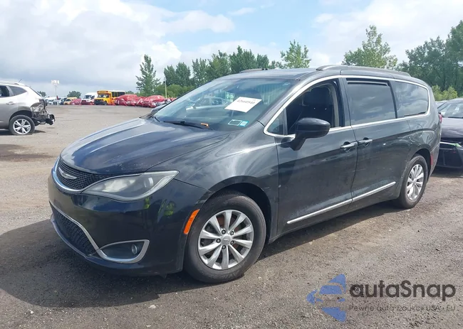 2C4RC1BG5HR712293: 42660540