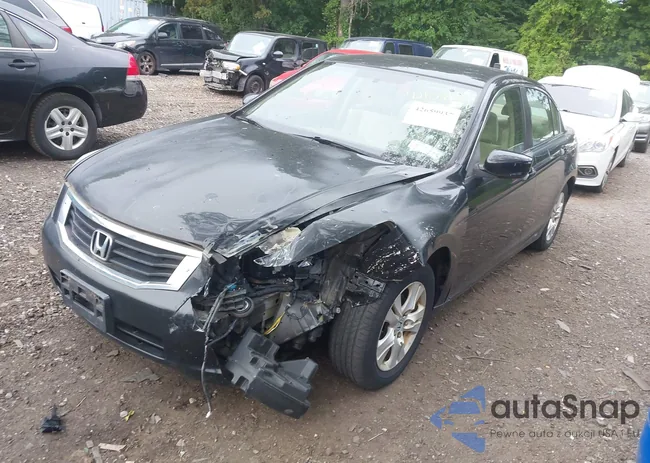 1HGCP2F40AA193732: 42659937