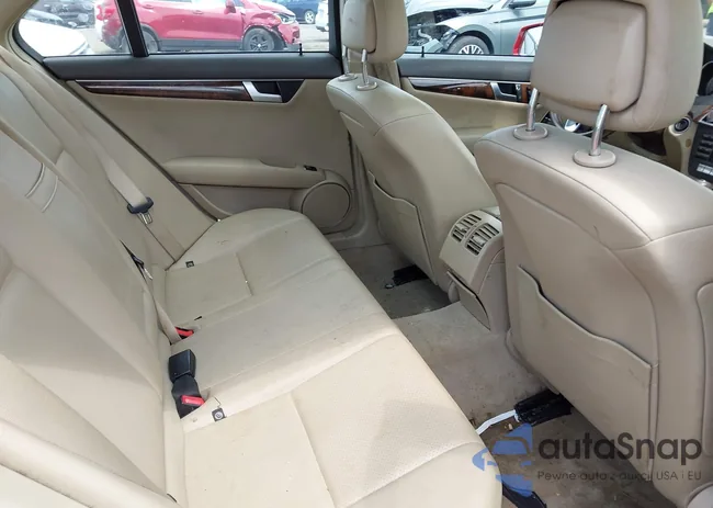 WDDGF8BB8CR207493: 42660200