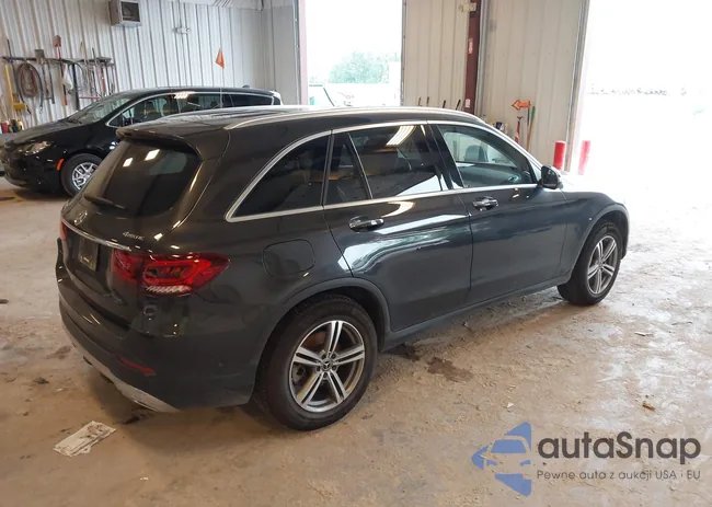 W1N0G8EB8MF903917: 42661422