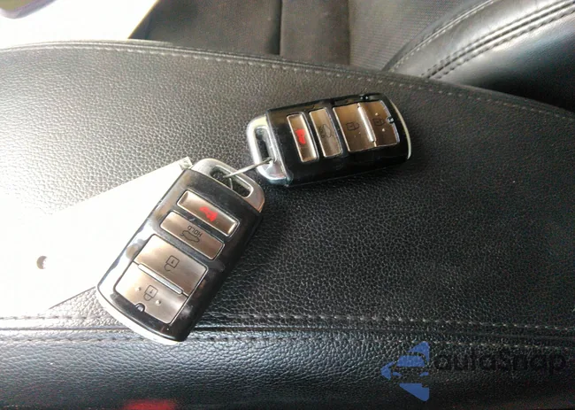 KNALN4D73E5124882: 42661454