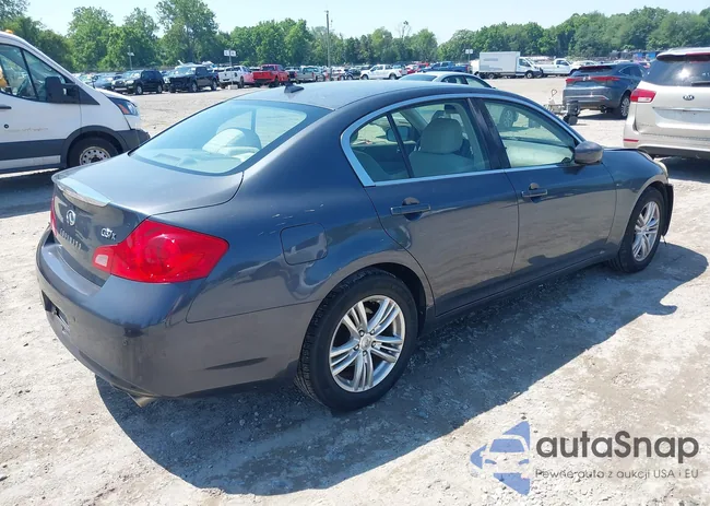 JN1CV6AR2AM460742: 42661720