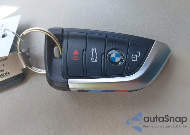 WBY33AW09PFP27953: 42661766