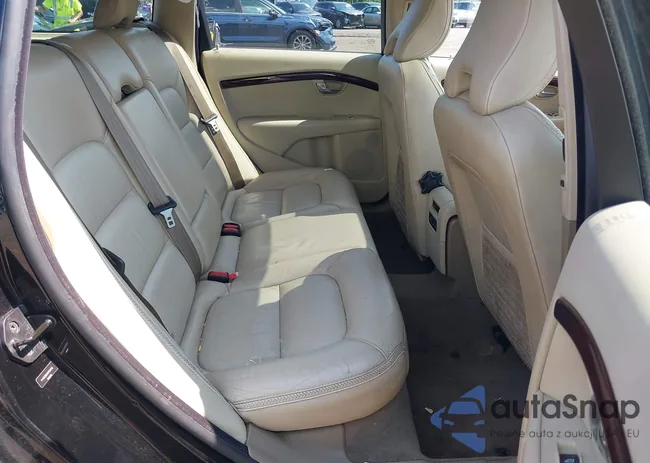 YV4BZ982X81038136: 42661780