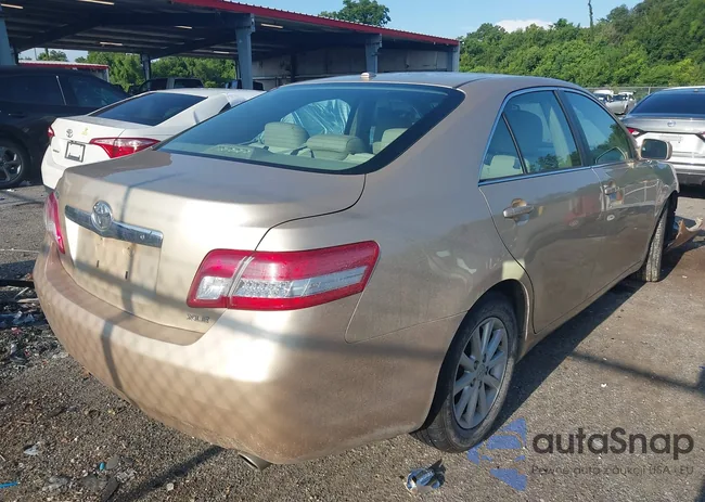 4T4BF3EK3AR004218: 42661793