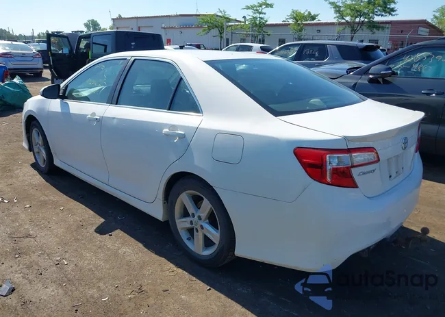 4T1BF1FK4DU657724: 42661212