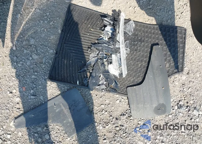 1N4AA5AP6DC834584: 42661244