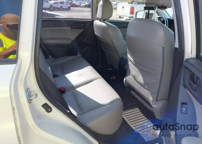 JF2SJABC0FH543704: 42662514