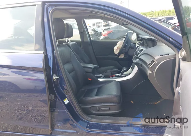 1HGCR6F57FA007573: 42662698